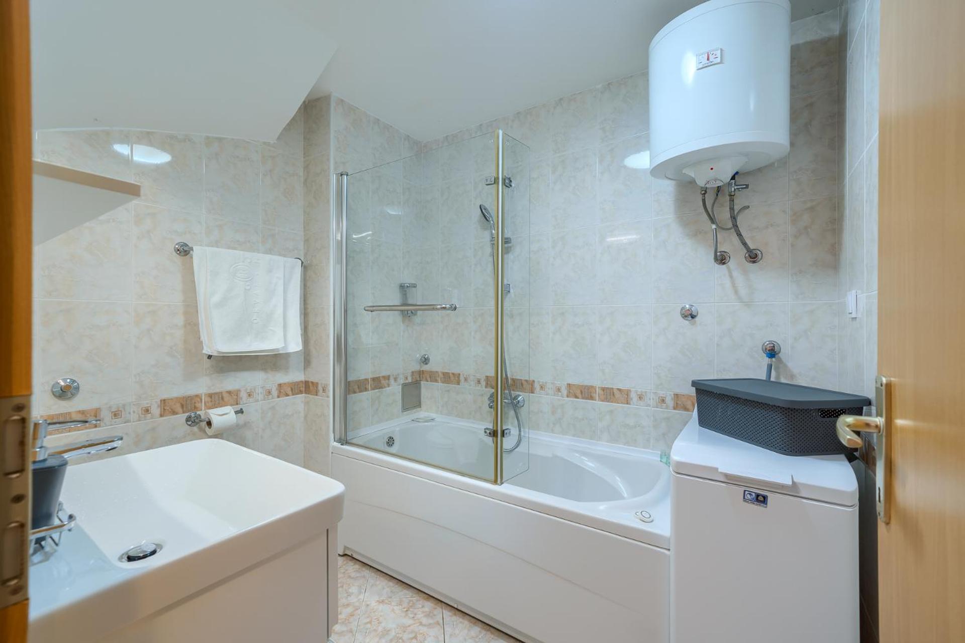 סומרטין Villa Bonaca Perfect Location For A Holiday With Friends Or Family, Heated Pool מראה חיצוני תמונה